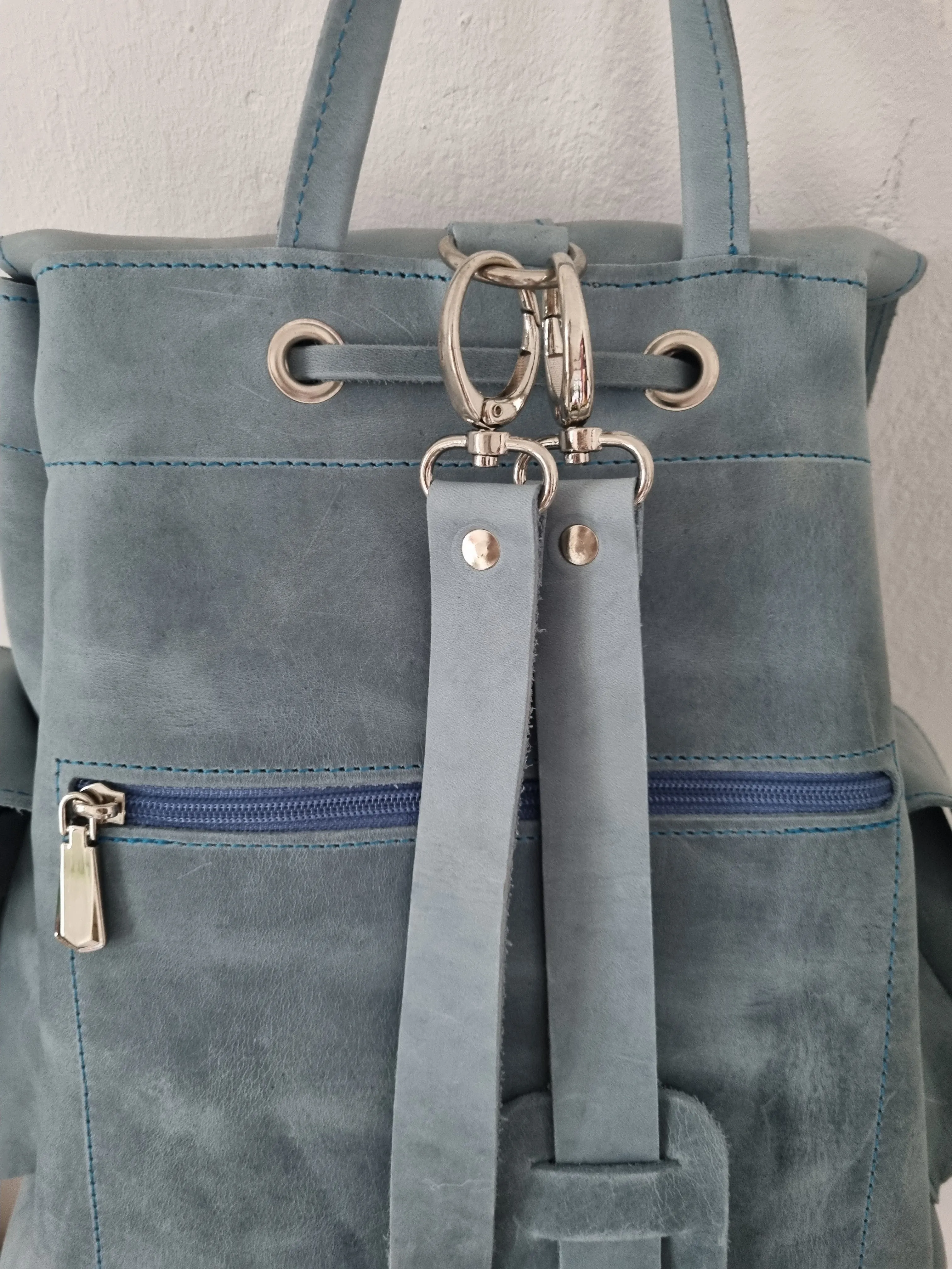 Feeling blue leather bag