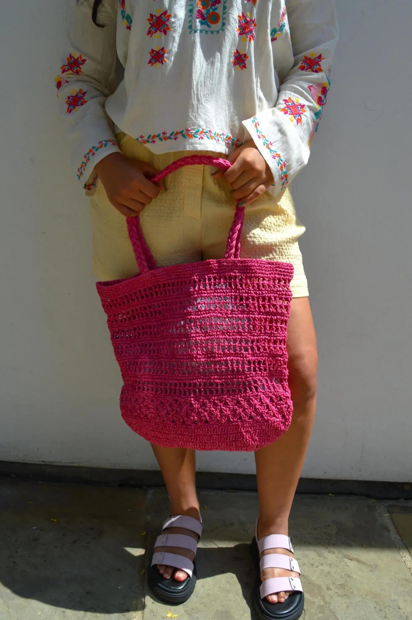 Indi & Cold Pink Fluorescent Raffia Bag