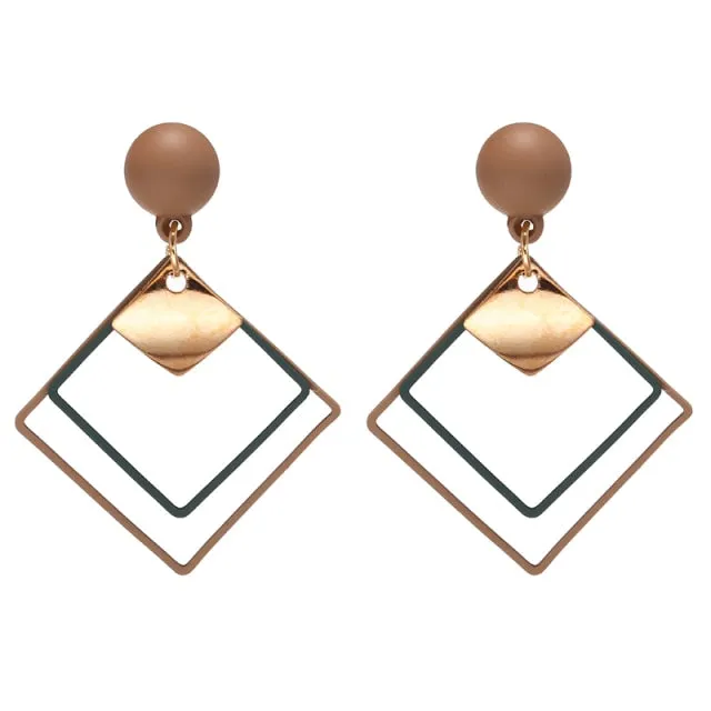 Korean Statement Black Acrylic Drop Earrings for Women 2019 Fashion Jewelry Vintage Geometric Gold Asymmetric Earring