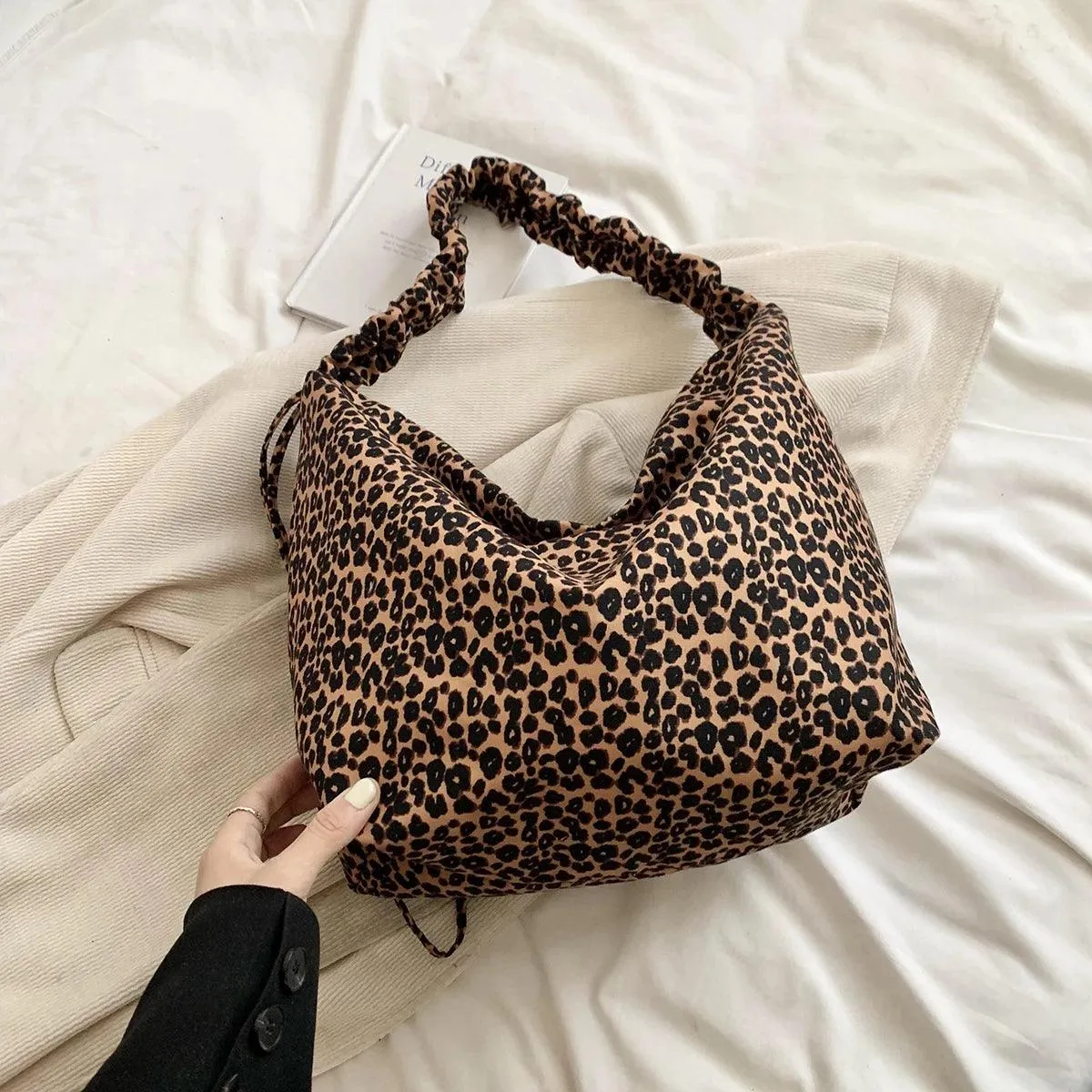 Leopard Large Shoulder Bags Soft Canvas Fabric Zip Women's Shrink Ruffle Handle