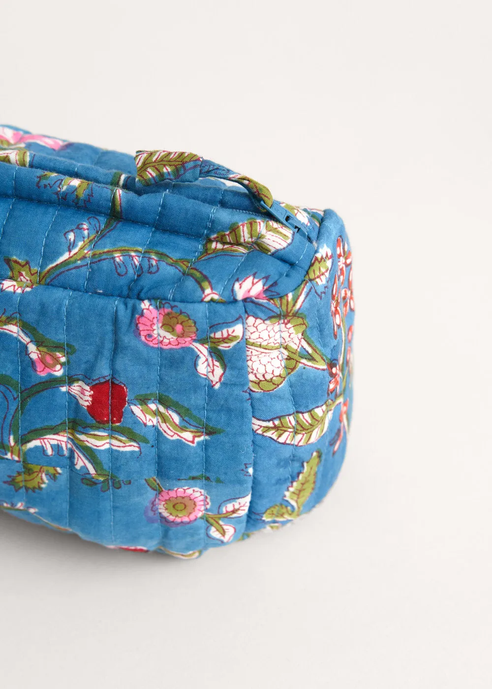 PARISA WASH BAG - SEA BLUE